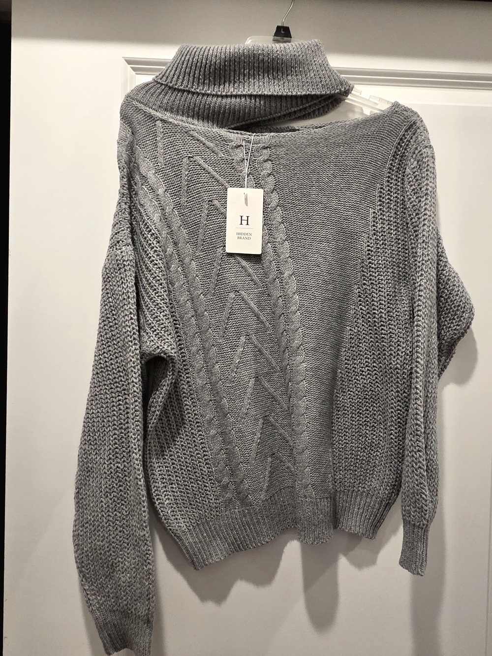New Hisden Brand Heather Gray Cable Turtleneck Sweater Off The Shoulder